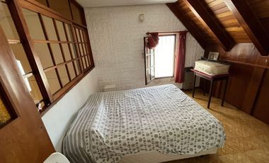 Venta Casa 5 amb coch y parque en Wilde - APTO CRE