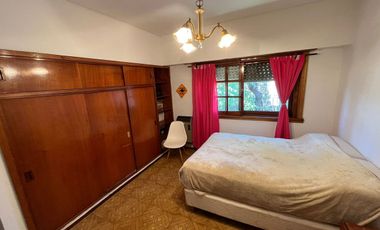 Venta Casa 5 amb coch y parque en Wilde - APTO CRE