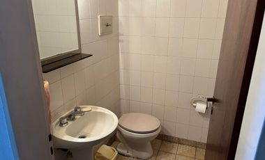 Venta Casa 5 amb coch y parque en Wilde - APTO CRE