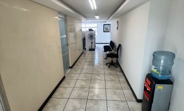 Renta oficinas amuebladas. Col. Prados Agua Azul