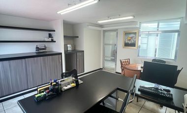 Renta oficinas amuebladas. Col. Prados Agua Azul