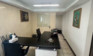 Renta oficinas amuebladas. Col. Prados Agua Azul
