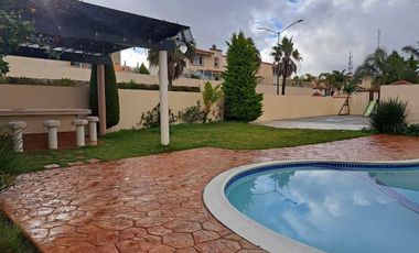 CASA EN RENTA EN LA CUSPIDE