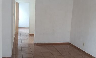 Casa Seminueva en BALVANERA