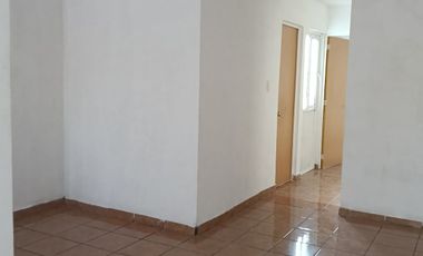 Casa Seminueva en BALVANERA