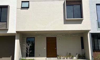 Casa en Venta en Valle Imperial Zapopan