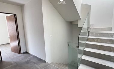 Casa en Venta en Valle Imperial Zapopan