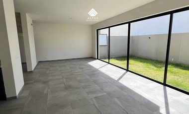 Casa en Venta en Valle Imperial Zapopan