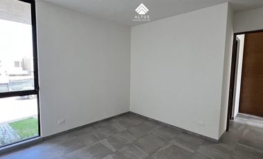 Casa en Venta en Valle Imperial Zapopan