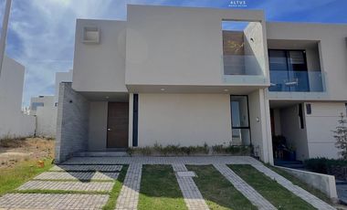 Casa en Venta en Valle Imperial Zapopan