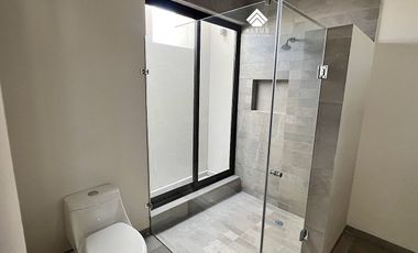 Casa en Venta en Valle Imperial Zapopan