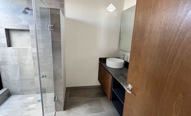 Casa en Venta en Valle Imperial Zapopan