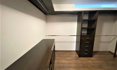 Casa en venta con colindancia al campo de golf en Bosque Real