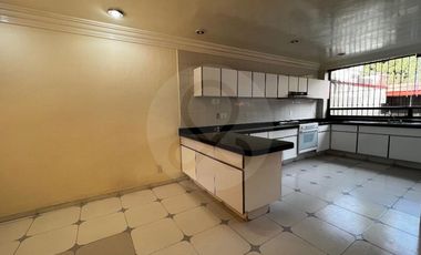 Casa en condominio en renta en Parques de la Herradura