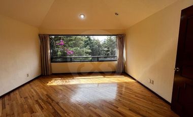 Casa en condominio en renta en Parques de la Herradura