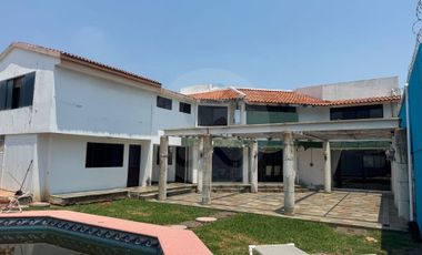Privada Los Pinos, La Florida Casa en venta en Florida