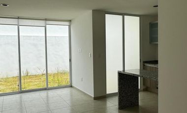 Renta Casa Nueva en cluster Kassia Lomas Angelopolis