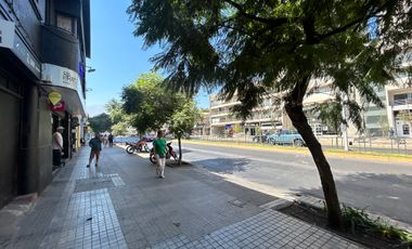 VENTA LOCAL COMERCIAL EN EL CORAZÓN ÑUÑOA
