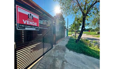 CASA DE 2 DORMITORIOS - B° 300 VIVIENDAS