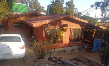 Vende casa en sector residencial de Concón