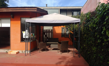 Vende casa en sector residencial de Concón