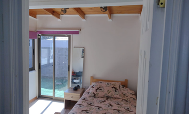 Vende casa en sector residencial de Concón