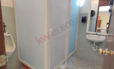 Espacio Comercial en Renta – 200 m² sobre Av. Pantitlán, Ciudad Nezahualcóyotl
