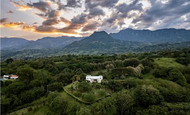 VENTA FINCA TMESIS, SUROESTE ANTIOQUEÑO