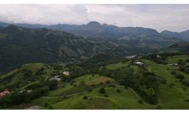 VENTA DE LOTE EN TARSO SUROESTE DE ANTIOQUIA U Cerrada