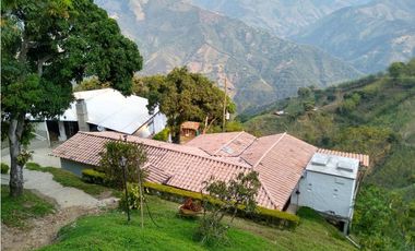 VENTA FINCA SANTA BARBARA, SUROESTE ANTIOQUEÑO