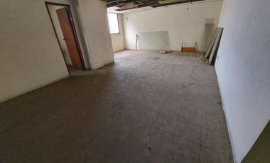 Venta de Local comercial y oficinas en centro de Guayaquil
