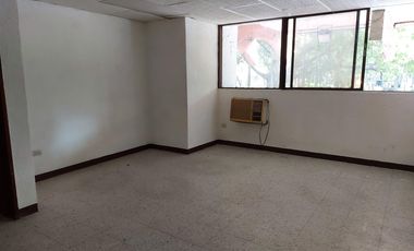Venta de Local comercial y oficinas en centro de Guayaquil