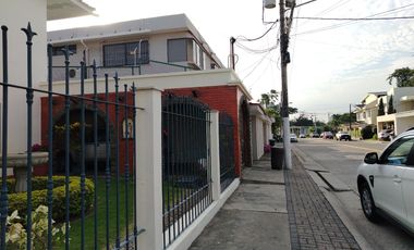 Departamento en alquiler en la Puntilla, Samborondón  EstF