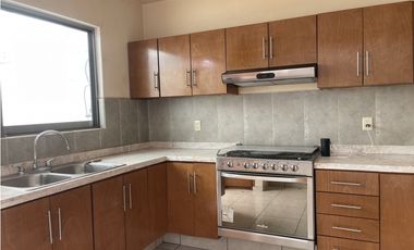 CASA EN VENTA EN SAN JUAN DEL RIO QUERETARO