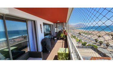 Tu nuevo hogar está frente al mar