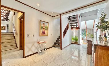 Casa con gran terreno / Colegio San Benito