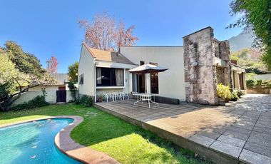 Casa con gran terreno / Colegio San Benito