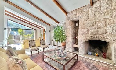 Casa con gran terreno / Colegio San Benito