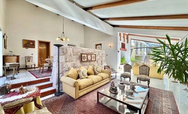 Casa con gran terreno / Colegio San Benito