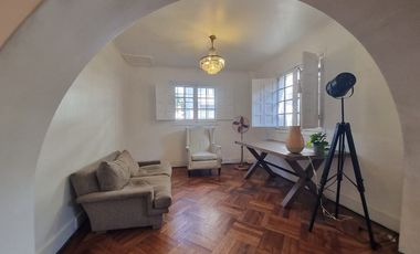 CASA CON ENCANTO