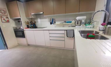 Preciosa casa remodelada 3 d 2b, más visitas.