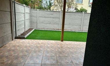 Casa en Arriendo en Avenida las rosas, cercano a avenida Miguel Ramírez