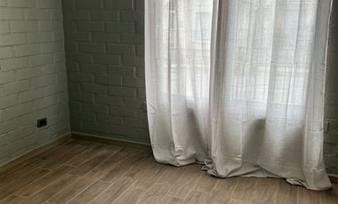 Casa en Arriendo en Avenida las rosas, cercano a avenida Miguel Ramírez