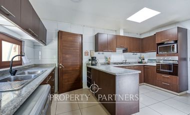 Casa Piedra Roja, Excelente casa en condominio consolidado
