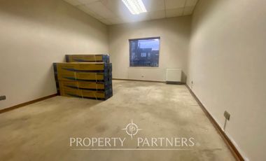 Acogedoras oficinas en Importante avenida