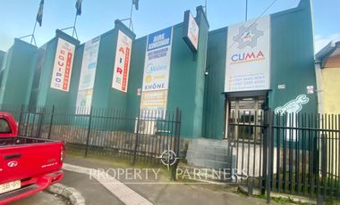 Acogedoras oficinas en Importante avenida