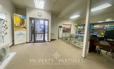 Acogedoras oficinas en Importante avenida