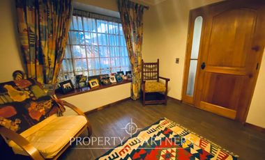 Santa Cruz, Casa en Exclusivo Sector Residencial