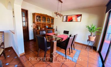Santa Cruz, Casa en Exclusivo Sector Residencial