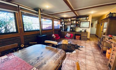 Santa Cruz, Casa en Exclusivo Sector Residencial